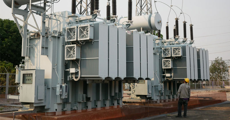 Amplitude considerations for transformer UHF partial discharge measurements case study
